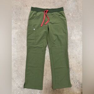 Figs Livingston Women’s Scrub Pants Olive Petite